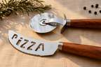 2-piece pizza set engraved with your desired names | as a birthday gift, wedding gift,... | made of acacia/stainless steel