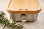 Favorite Box by... | Favorite Stainless Steel & Bamboo Lunchbox